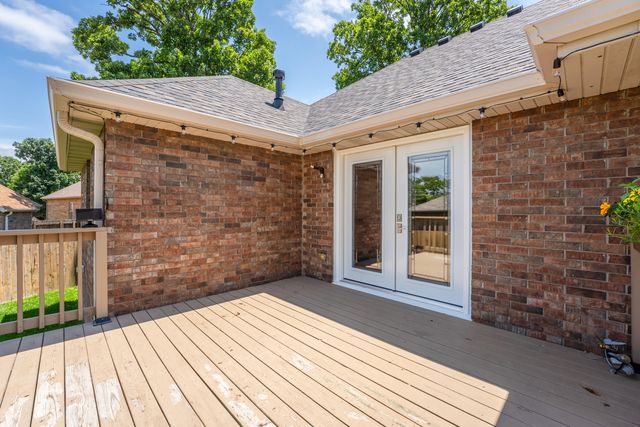 883 Dustin Lane, Nixa, MO 65714