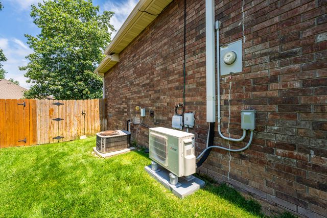 883 Dustin Lane, Nixa, MO 65714