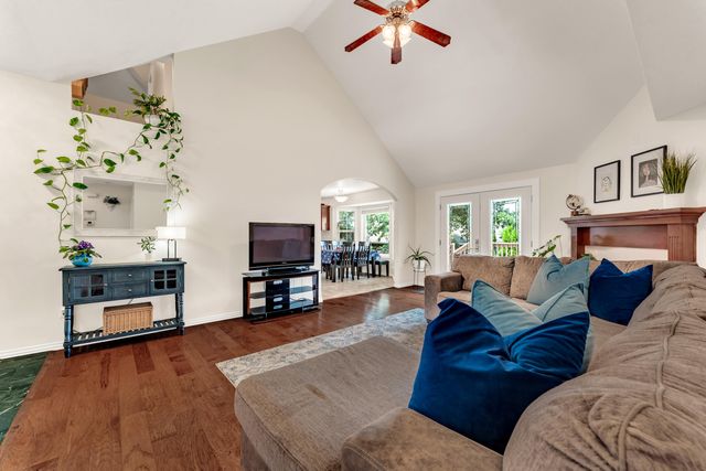 883 Dustin Lane, Nixa, MO 65714