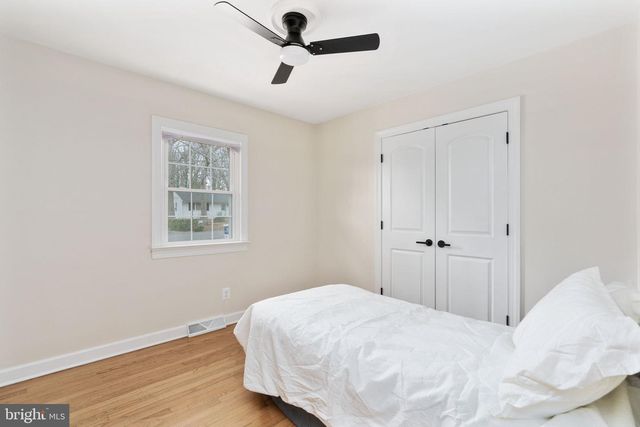 8 PATRICK HENRY ST, Fredericksburg, VA 22405