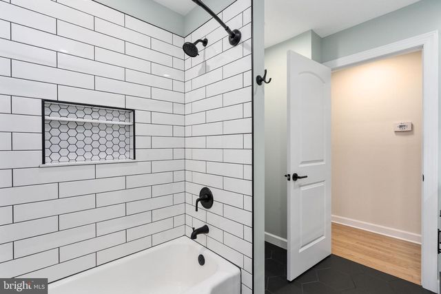 8 PATRICK HENRY ST, Fredericksburg, VA 22405