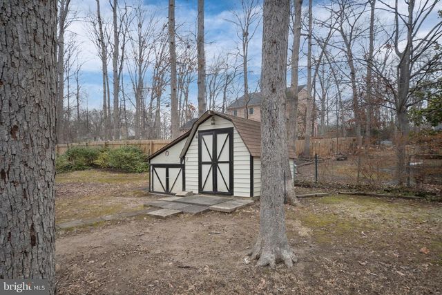 8 PATRICK HENRY ST, Fredericksburg, VA 22405