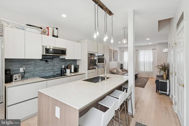 759 S JUNIPER ST, Philadelphia, PA 19147