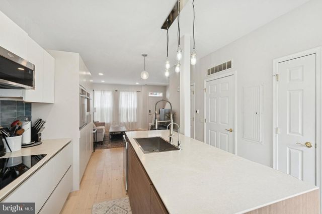 759 S JUNIPER ST, Philadelphia, PA 19147