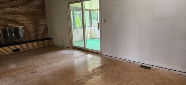 2801 Silvercliff Drive, Dayton, OH 45449