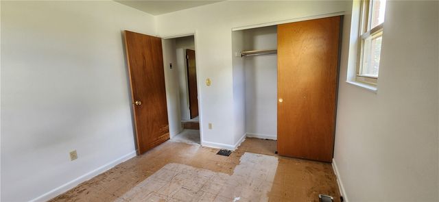 2801 Silvercliff Drive, Dayton, OH 45449
