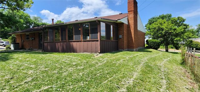 2801 Silvercliff Drive, Dayton, OH 45449