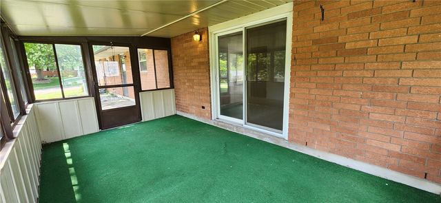 2801 Silvercliff Drive, Dayton, OH 45449