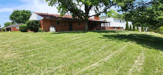 2801 Silvercliff Drive, Dayton, OH 45449