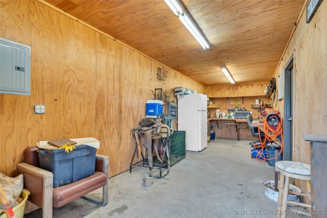 19515 Crowson, Madill, OK 73446