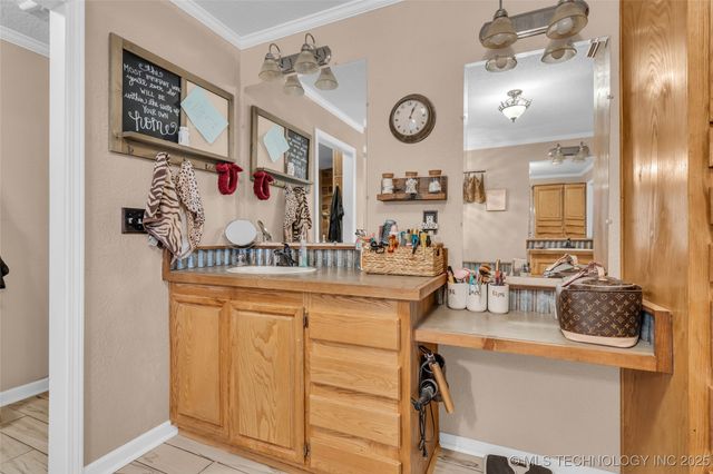 19515 Crowson, Madill, OK 73446