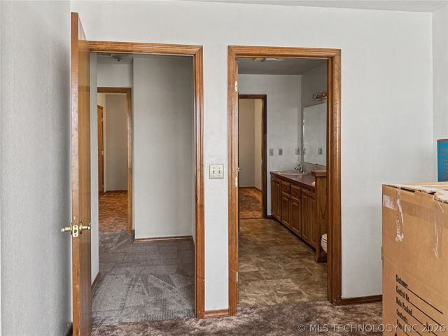 5273 Jeanette Lane, Tahlequah, OK 74464