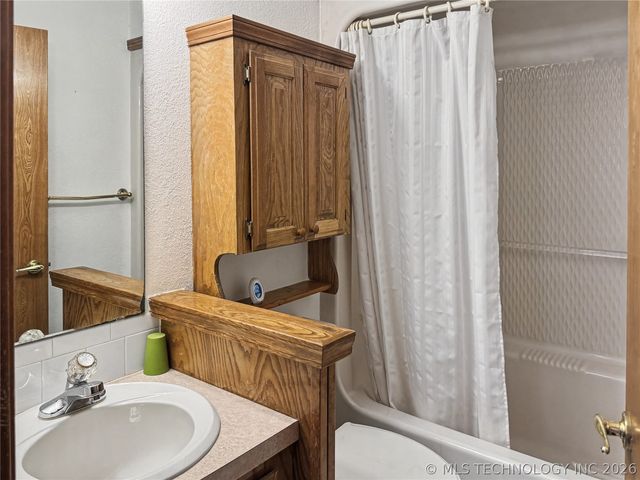 5273 Jeanette Lane, Tahlequah, OK 74464