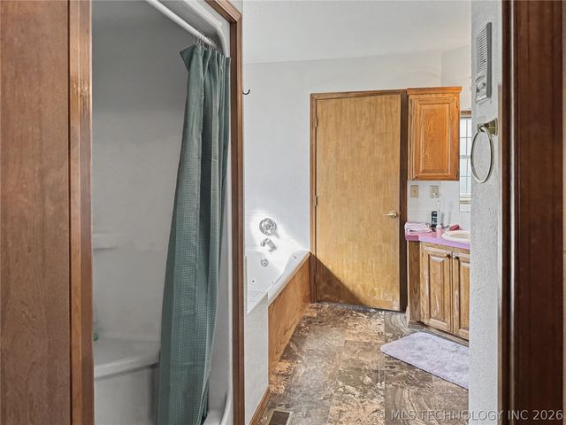 5273 Jeanette Lane, Tahlequah, OK 74464