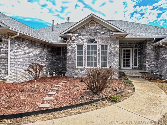 5273 Jeanette Lane, Tahlequah, OK 74464