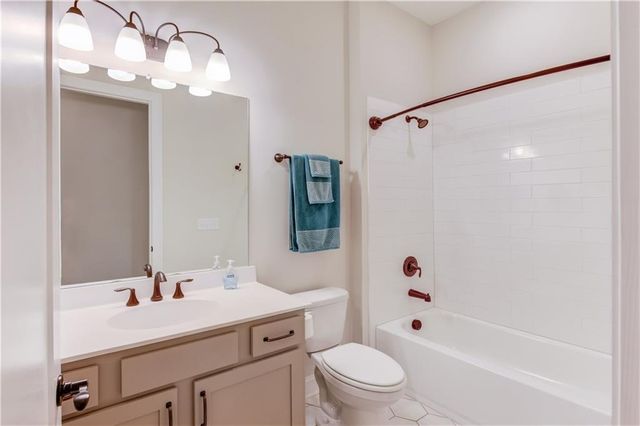 6971 Scenic Overlook Trace, Flowery Branch, GA 30542