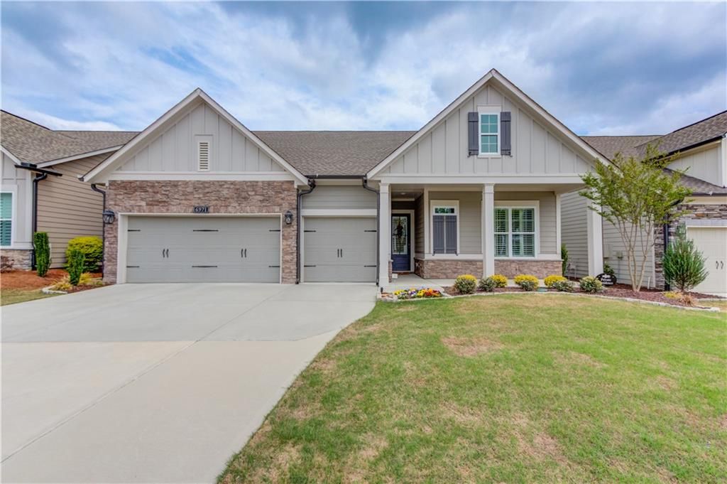 6971 Scenic Overlook Trace, Flowery Branch, GA 30542