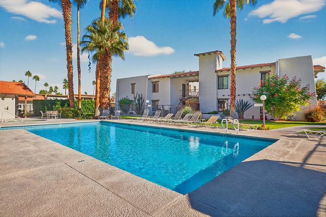 1050 E Ramon Road 52, Palm Springs, CA 92264