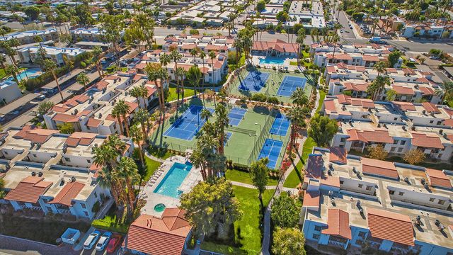 1050 E Ramon Road 52, Palm Springs, CA 92264
