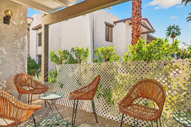 1050 E Ramon Road 52, Palm Springs, CA 92264