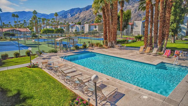 1050 E Ramon Road 52, Palm Springs, CA 92264