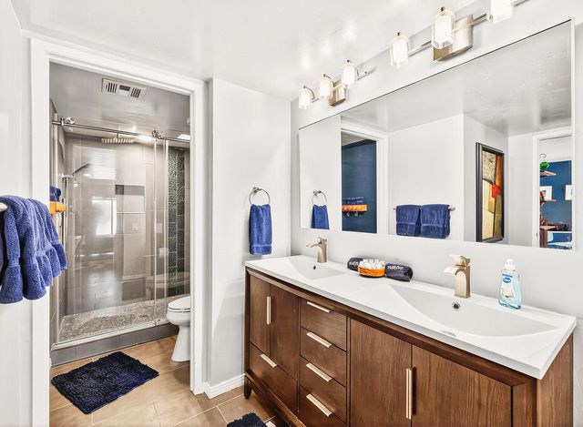 1050 E Ramon Road 52, Palm Springs, CA 92264