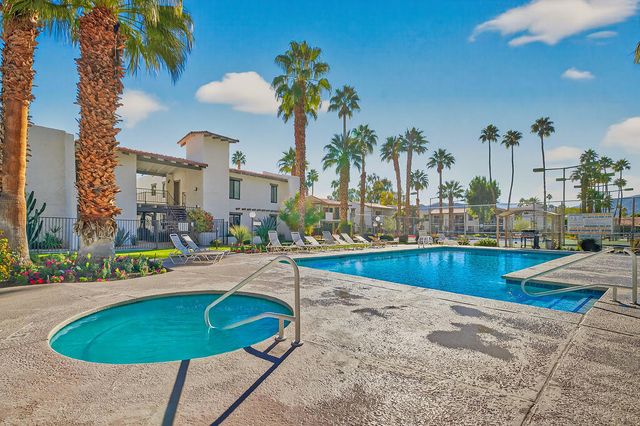 1050 E Ramon Road 52, Palm Springs, CA 92264