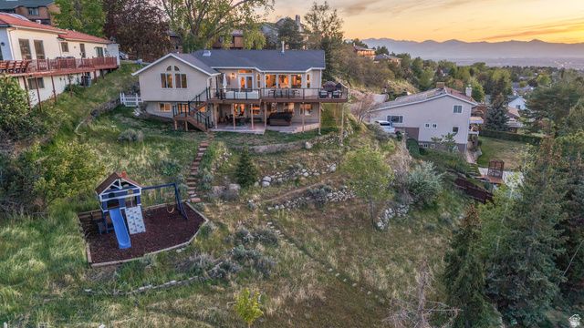 10721 S DIMPLE DELL DR, Sandy, UT 84092