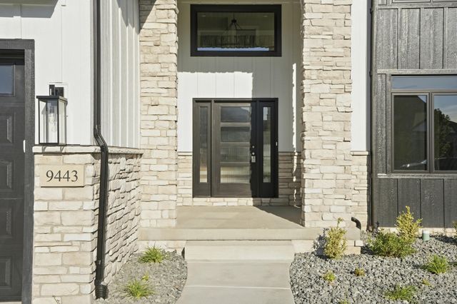 9443 Tall Grass Trail, St. John, IN 46373