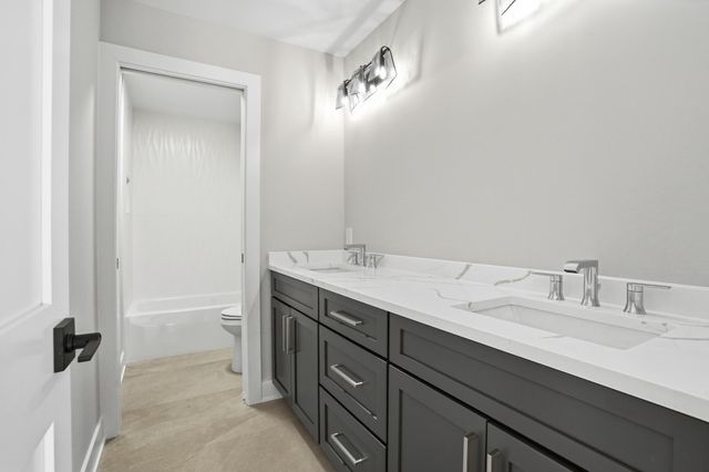 9443 Tall Grass Trail, St. John, IN 46373