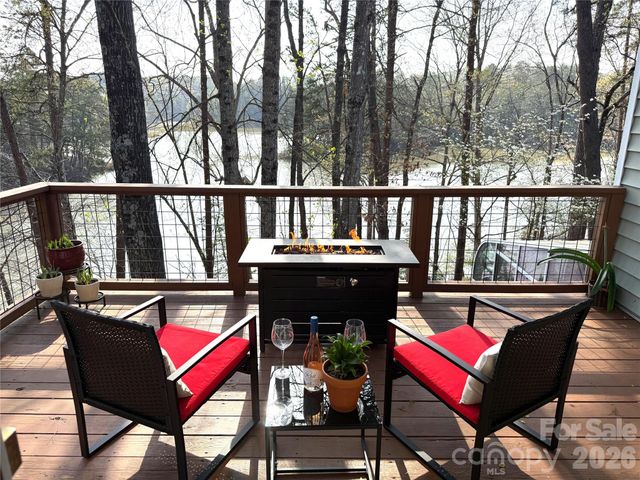 91 Island View Court, Mill Spring, NC 28756