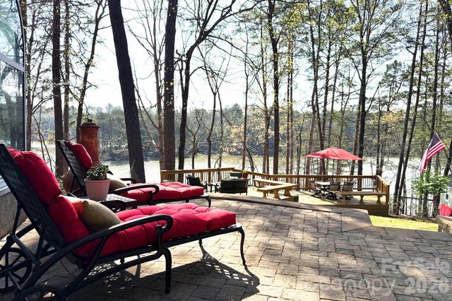 91 Island View Court, Mill Spring, NC 28756