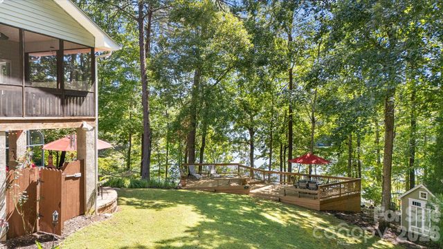 91 Island View Court, Mill Spring, NC 28756