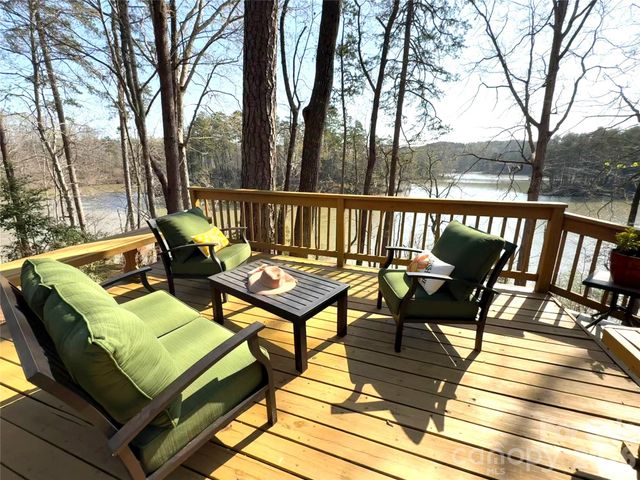 91 Island View Court, Mill Spring, NC 28756