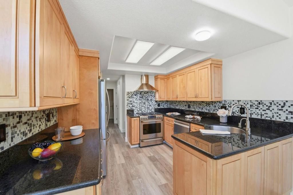 Image 12 of property listing at 2372 Apsis Court, San Jose, CA 95124