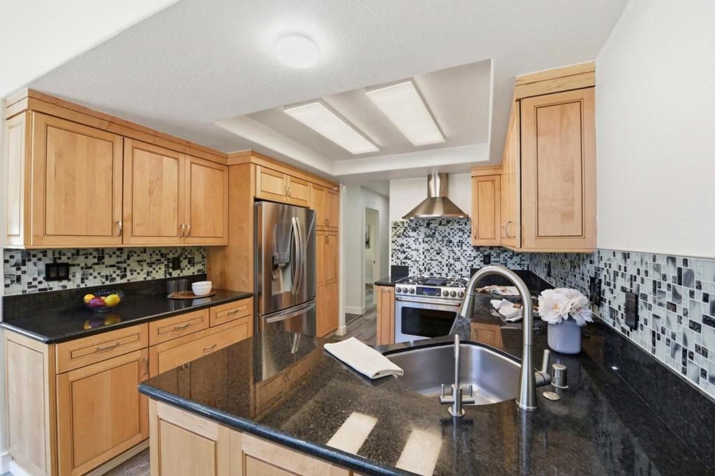 Image 13 of property listing at 2372 Apsis Court, San Jose, CA 95124