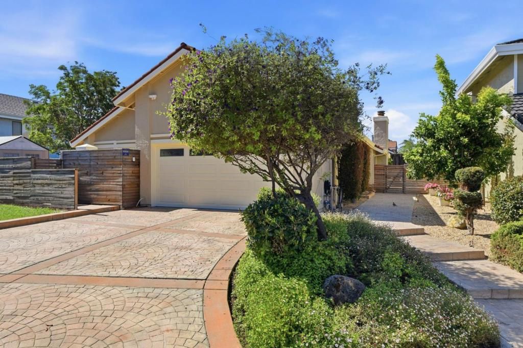 Image 3 of property listing at 2372 Apsis Court, San Jose, CA 95124