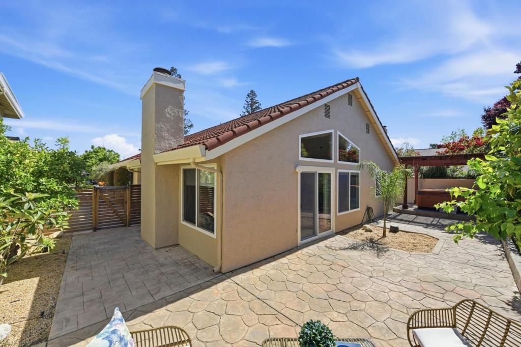 Image 30 of property listing at 2372 Apsis Court, San Jose, CA 95124