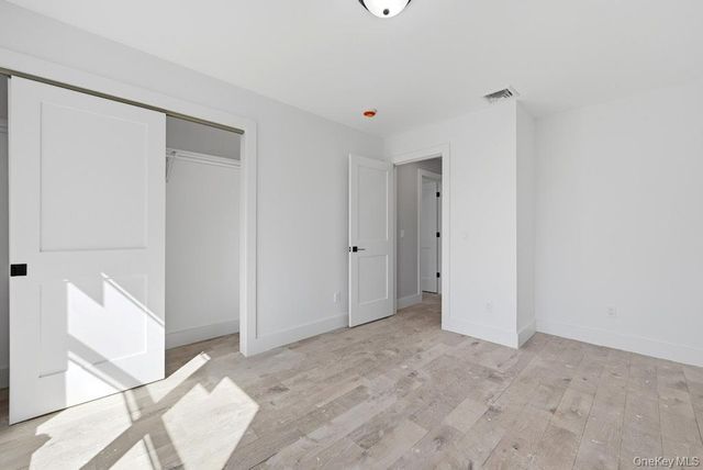 4 lotto court Road, Lake Grove, NY 11755