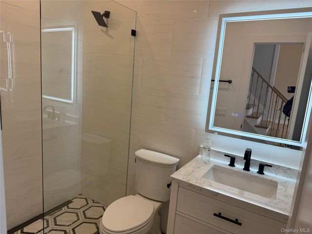 4 lotto court Road, Lake Grove, NY 11755