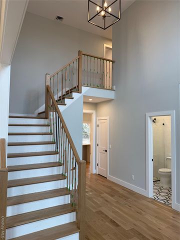 4 lotto court Road, Lake Grove, NY 11755