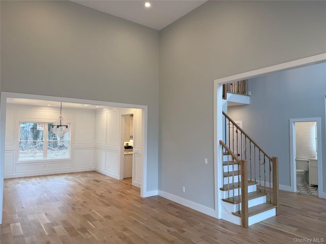 4 lotto court Road, Lake Grove, NY 11755