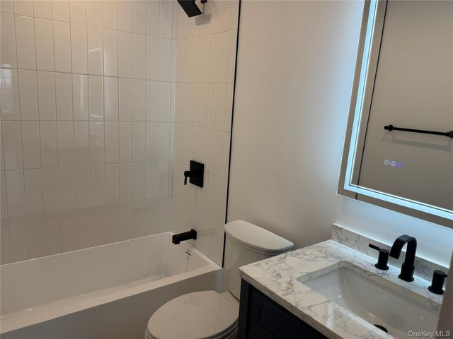 4 lotto court Road, Lake Grove, NY 11755