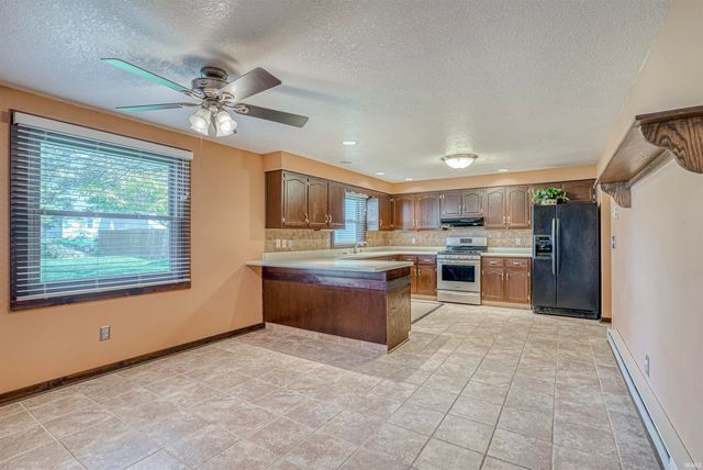 8830 Voyager Drive, Fort Wayne, IN 46804