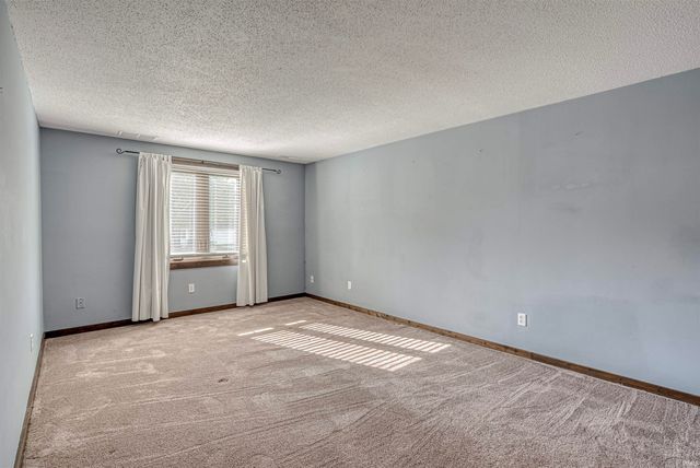 8830 Voyager Drive, Fort Wayne, IN 46804