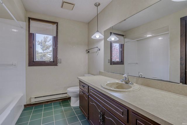 8830 Voyager Drive, Fort Wayne, IN 46804