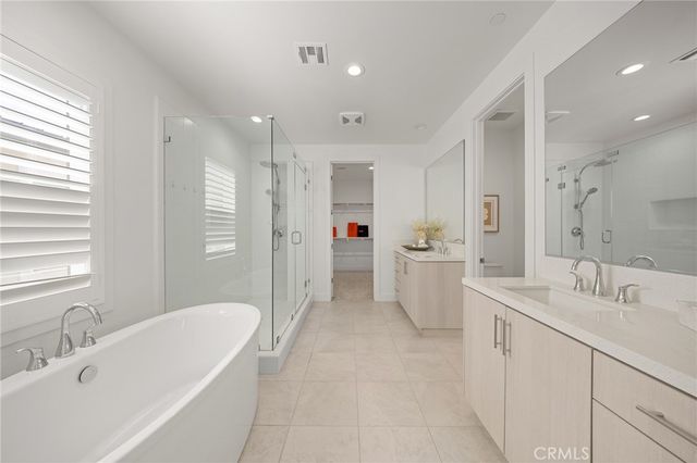 200 Orange Grove, Lake Forest, CA 92630