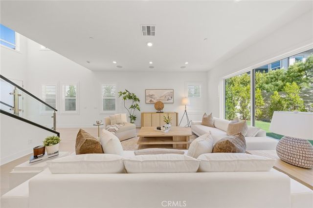 200 Orange Grove, Lake Forest, CA 92630