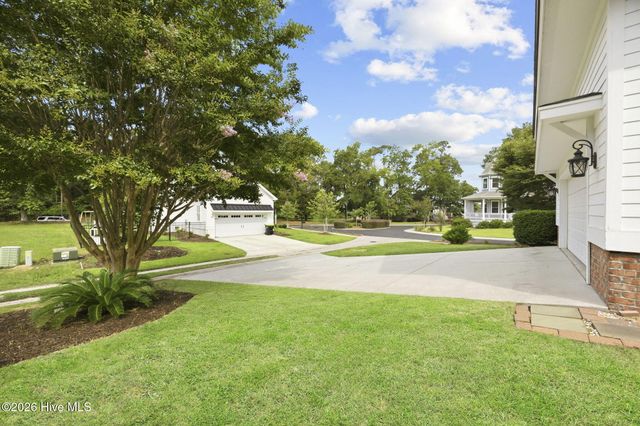9223 Shaw Lane SW, Calabash, NC 28467