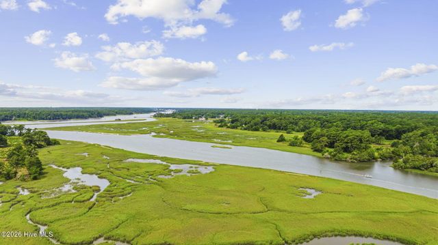 9223 Shaw Lane SW, Calabash, NC 28467